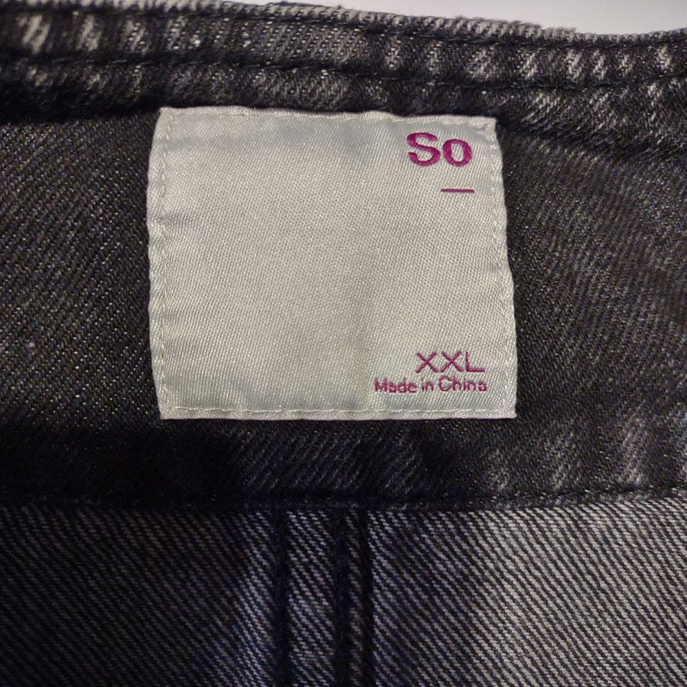 NWT Juniors' SO® Scoop Front Pinafore Dress Black Wash Denim - Picture 13 of 14